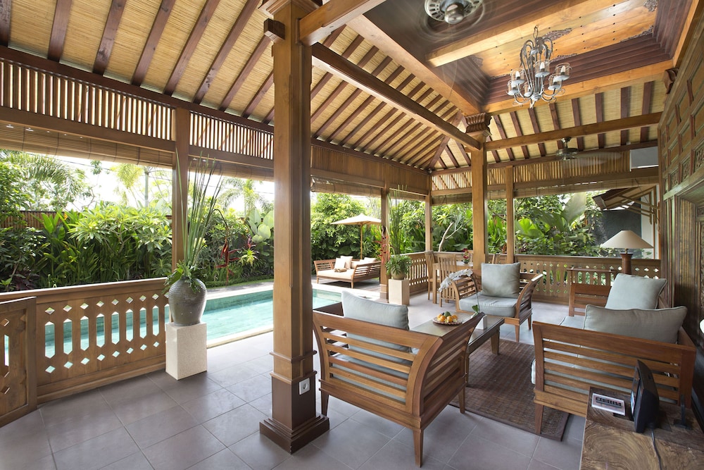 VILLA BERAWA BALI 61/77