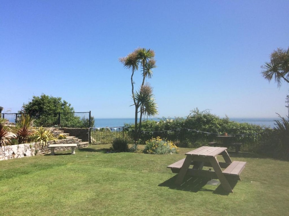 Grand Hotel Swanage 47/50
