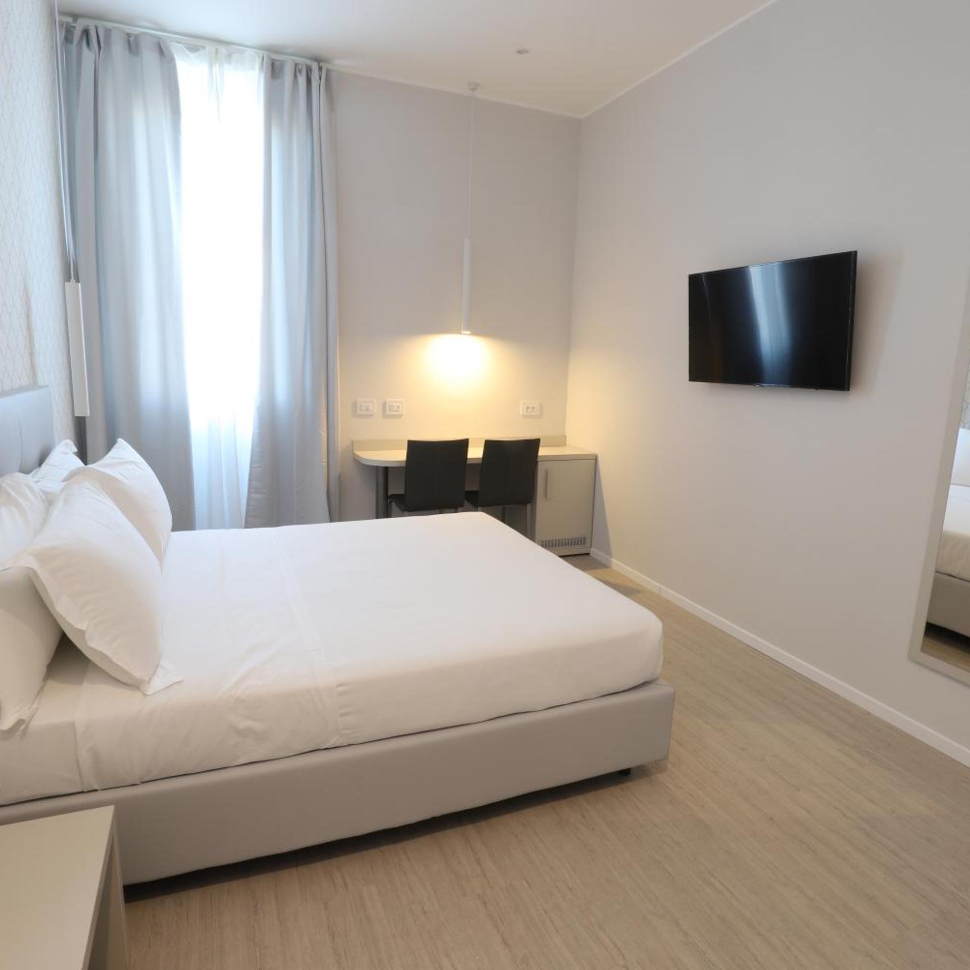Cadorna Luxury Hotel 12/27