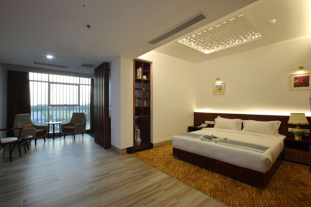 Empyrean Hotel 13/50