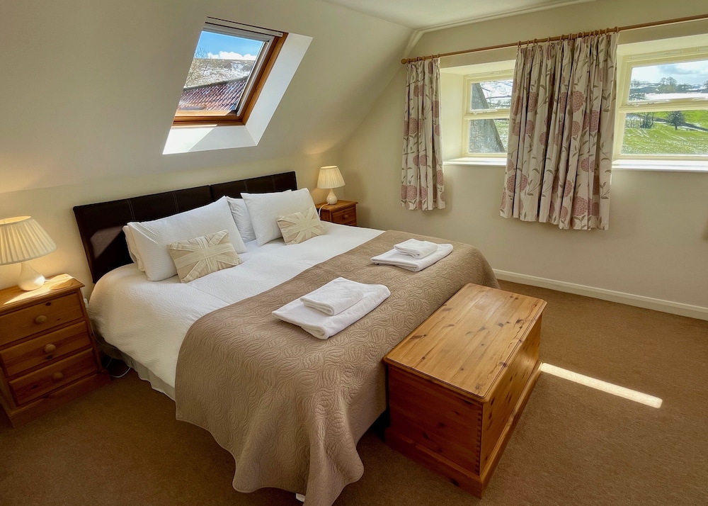 1 Bedroom, Saddle Bed, Cottage, King Bed, Private Bathroom