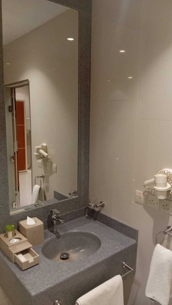 المهيدب صلاح الدين(Al Muhaidb Alghzali Hotel) 35/37