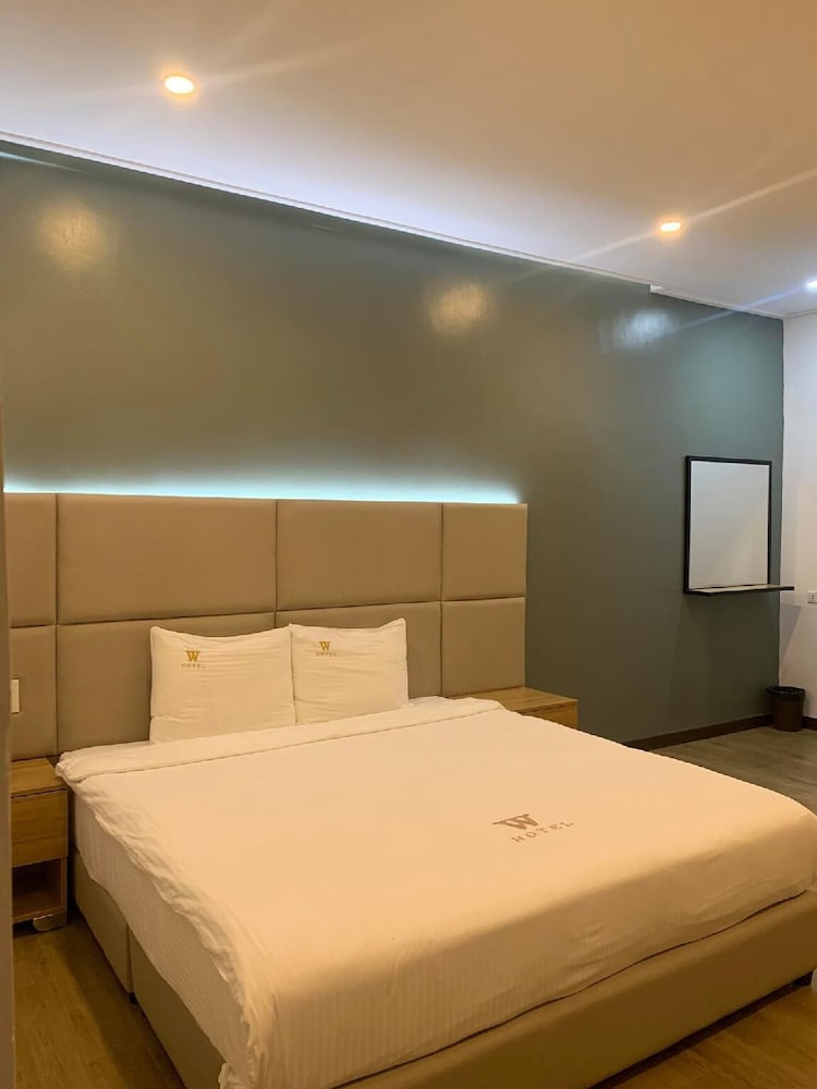 STANDARD, KING BED