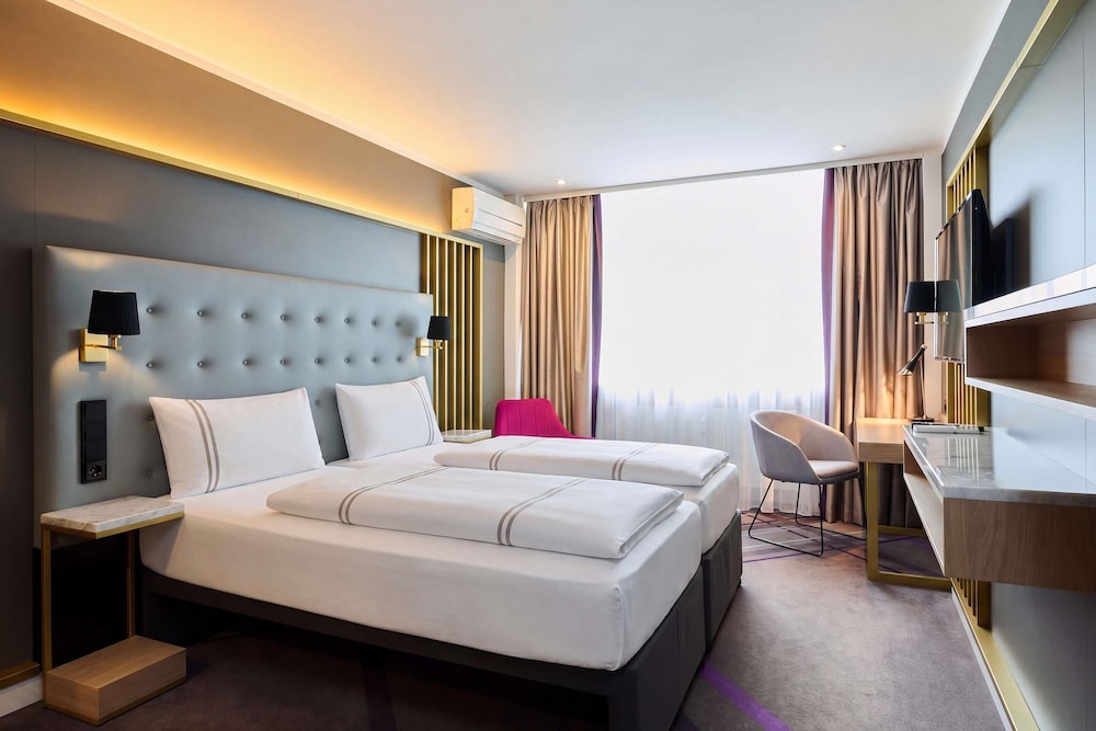 Premier Inn Saarbrucken City Centre 14/56