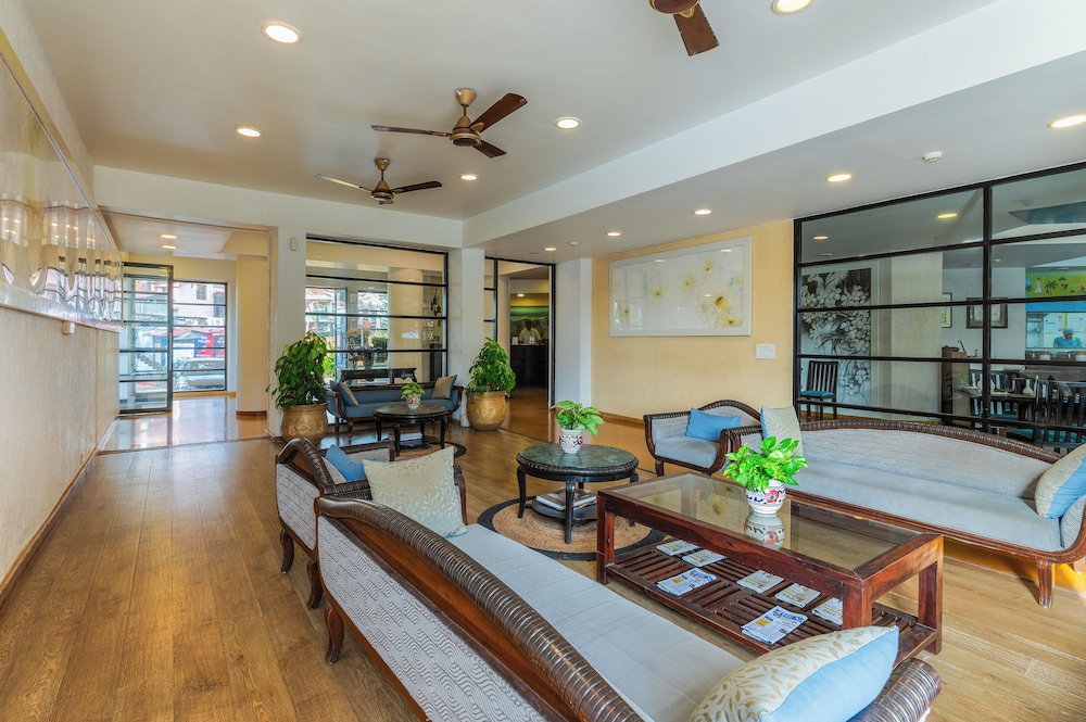 Whispering Palms Beach Resort 50/71
