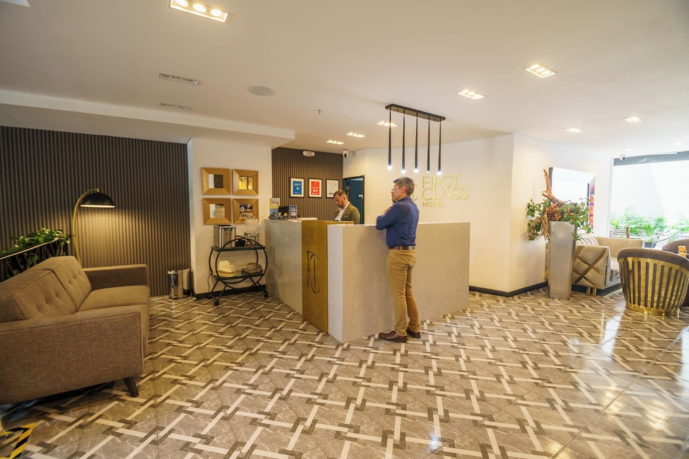 First Class Hotel 5/58