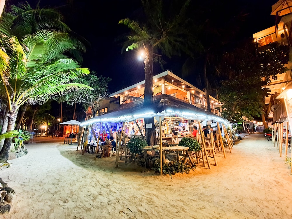 Cocoloco Boracay Beach Resort in BORACAY