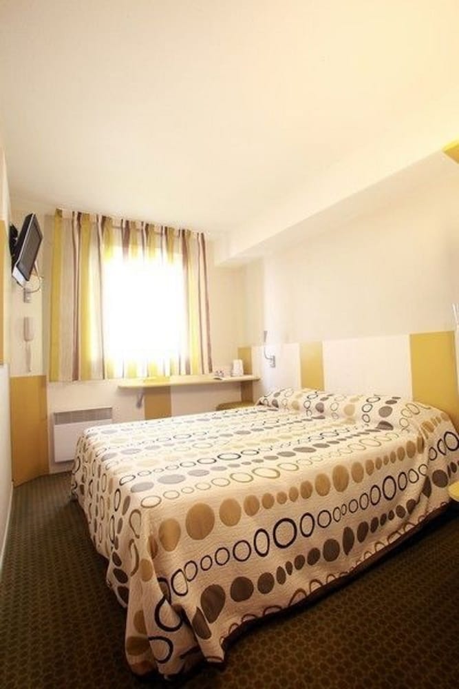HOTEL REVOTEL 24/47