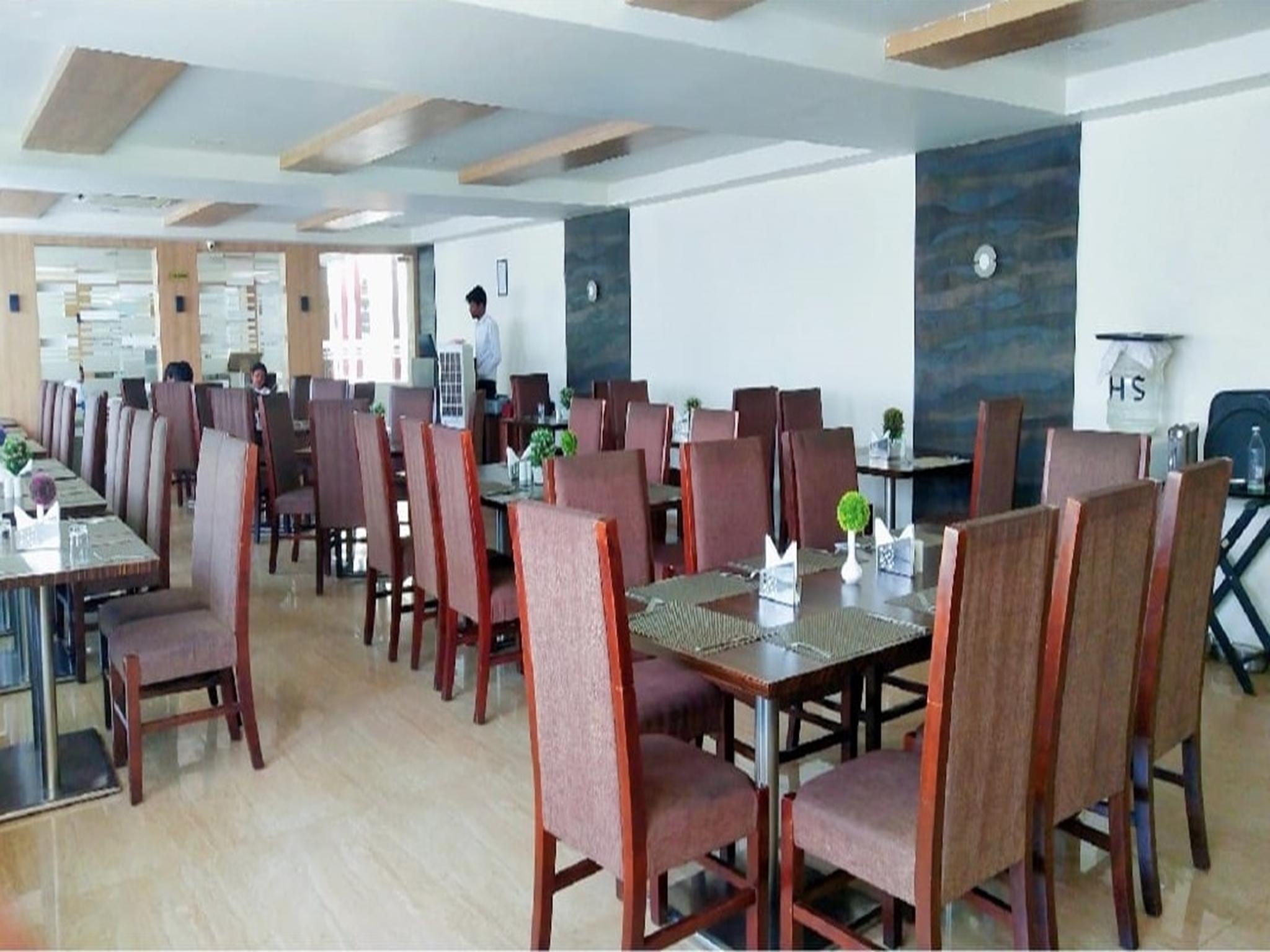 Clarks Inn Hampi 53/57