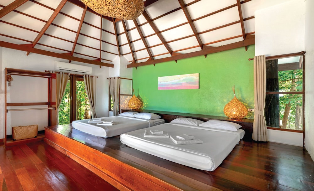 Captain Hook Resort Koh Kood 18/66