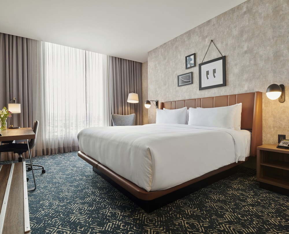 Traditional, King Bed