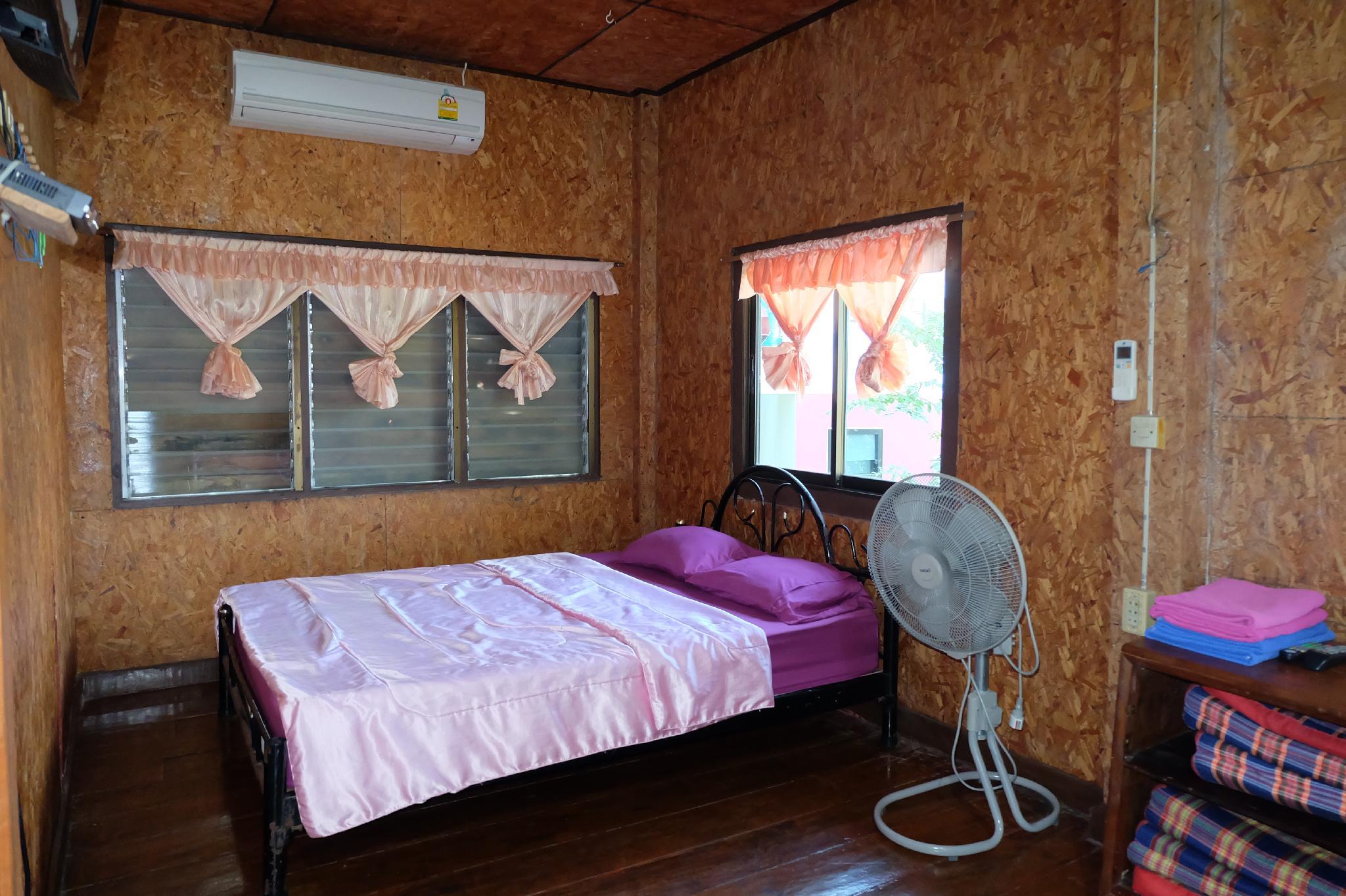 Sripitsanu Bungalows 6/36
