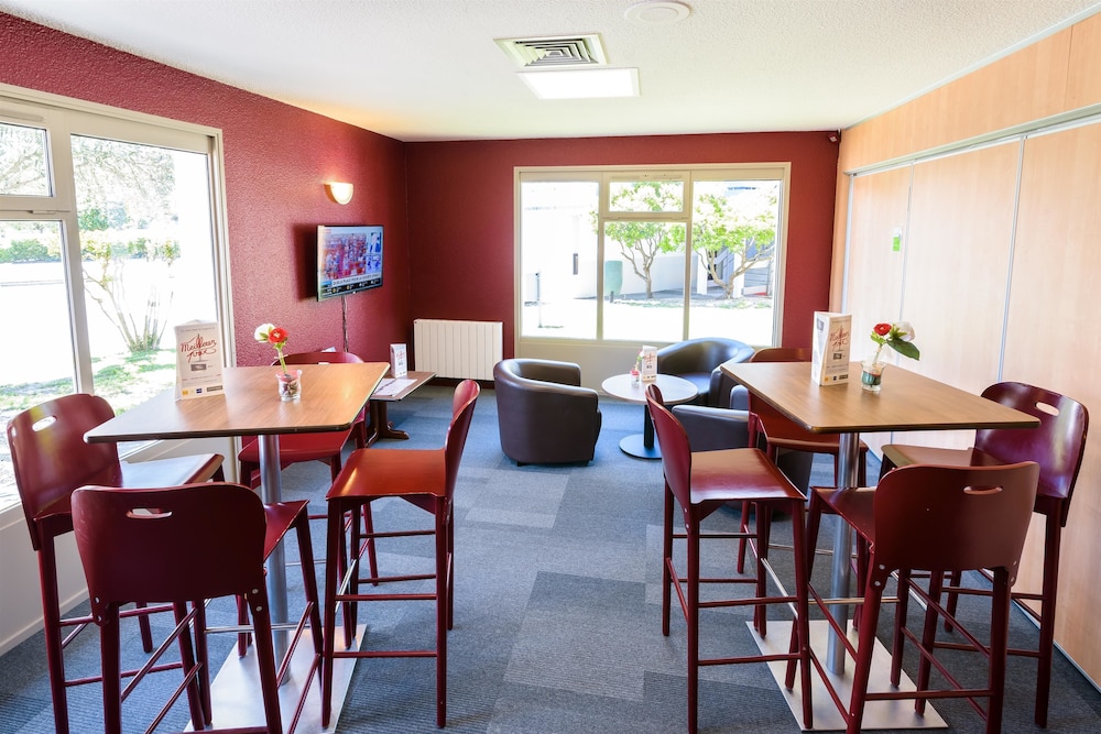 restaurant-cafeteria