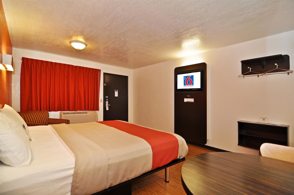 Motel6 Willows, CA 21/60