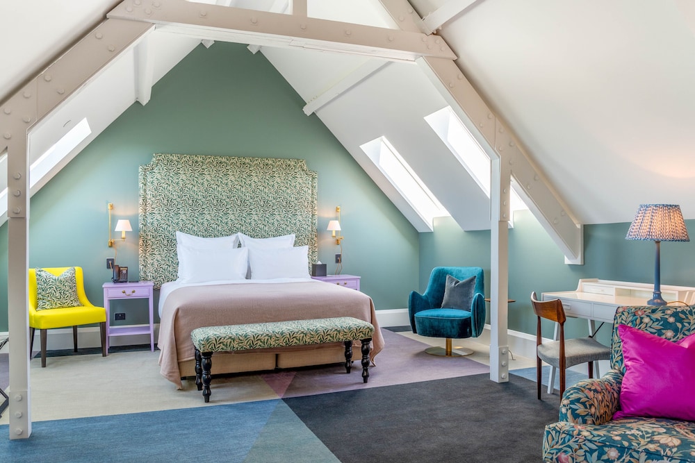 The Observatory Hotel 20/50
