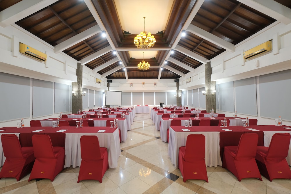 Grand Orchid Hotel 23/23