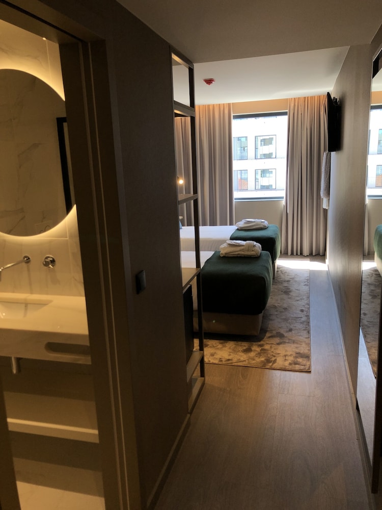Omid Saldanha Hotel 13/33