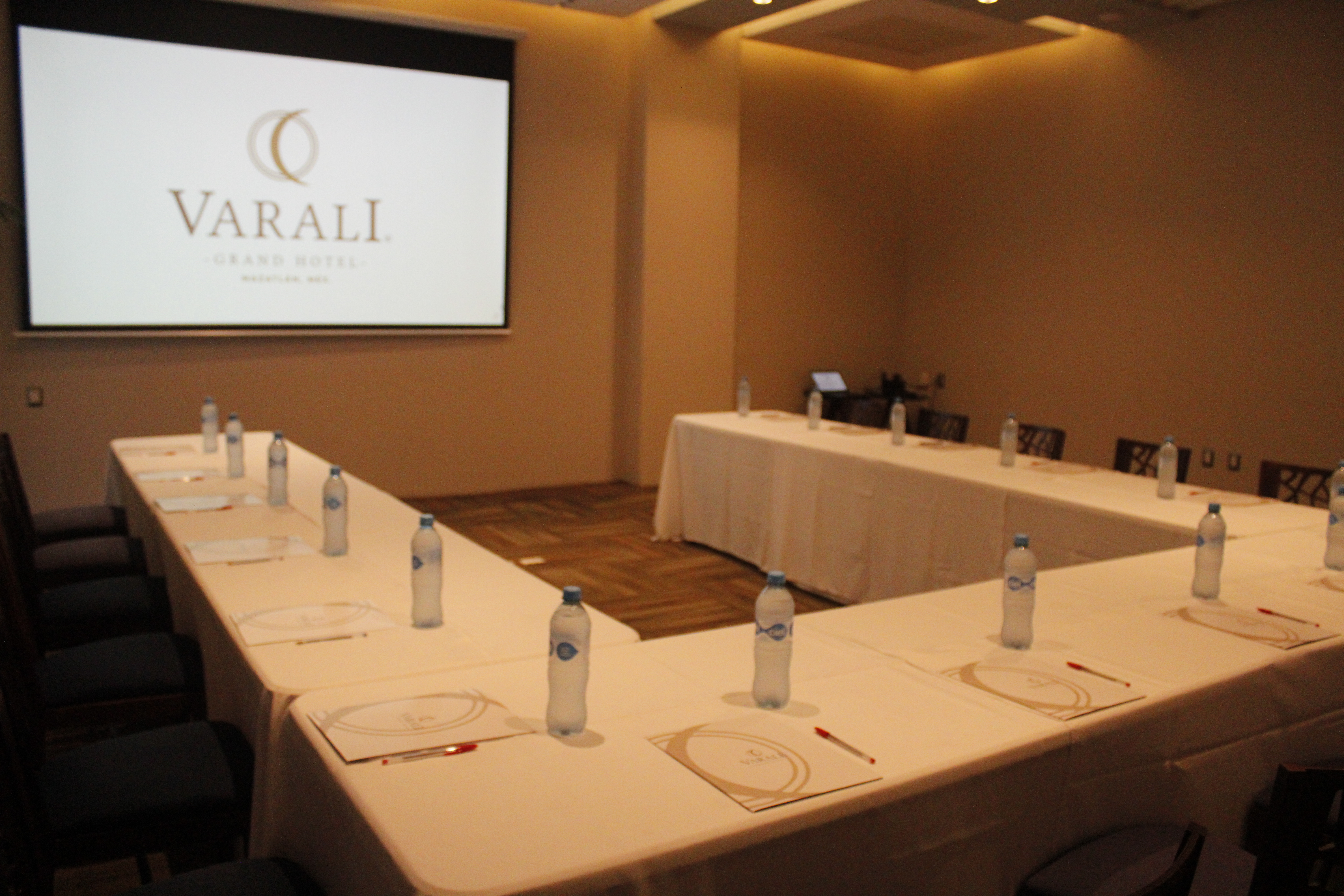 Varali Grand Hotel 25/33