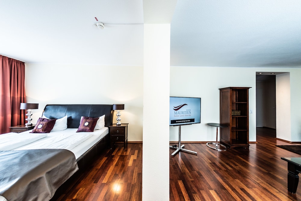 COMFORT, DOUBLE BED