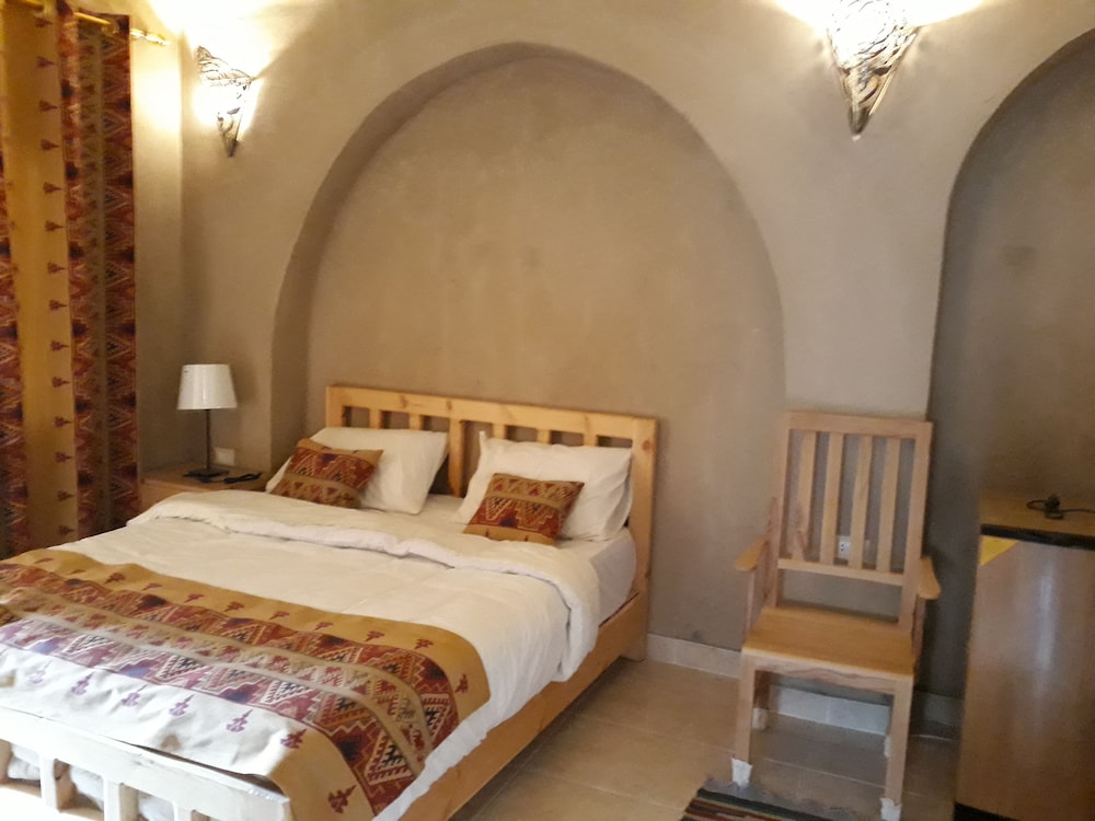 غرفة سوبيريور بسريرين منفصلين بغرفة نوم واحدة، Embrace Hotel 2/10