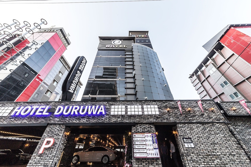Duruwa Hotel 3/51