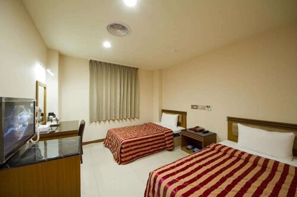 STANDARD, TWIN BEDS
