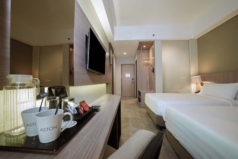 Aston Inn Mataram 30/65