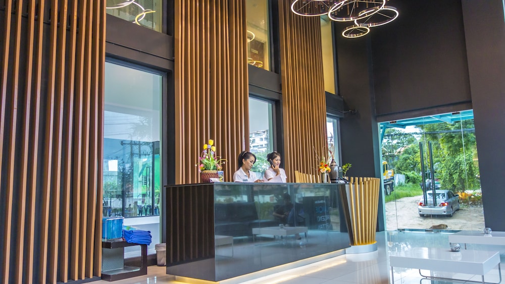 Unique Regency Hotel Pattaya 12/59