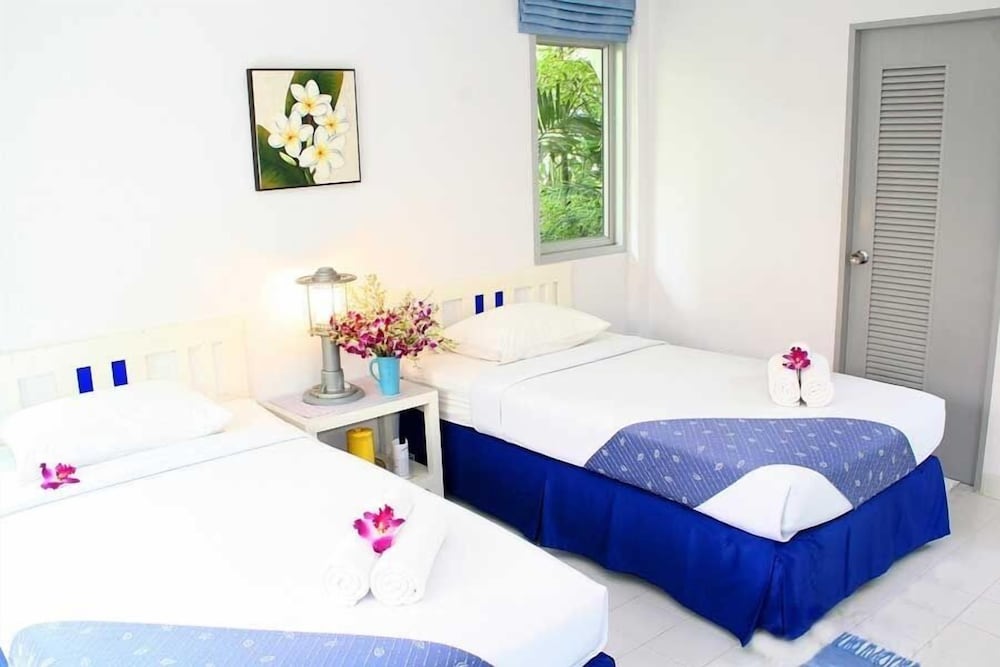 Blue Sky Resort 12/50