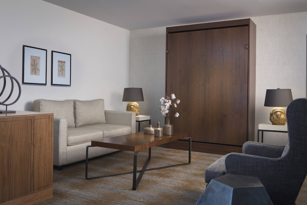 JW MARRIOTT AUSTIN 52/75