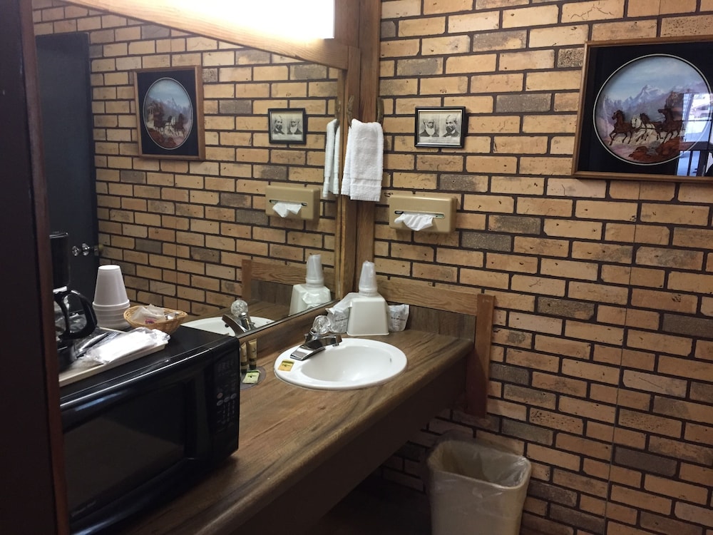 Holiday Lodge 63/66
