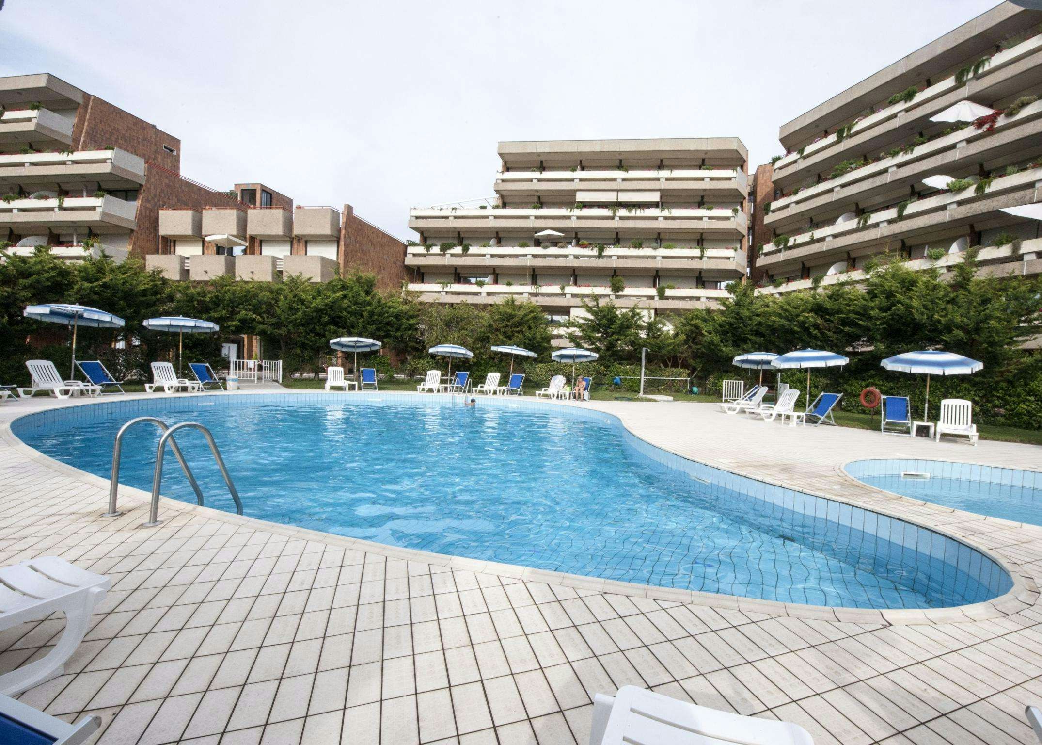 Suites Marilia Apartments 4/56