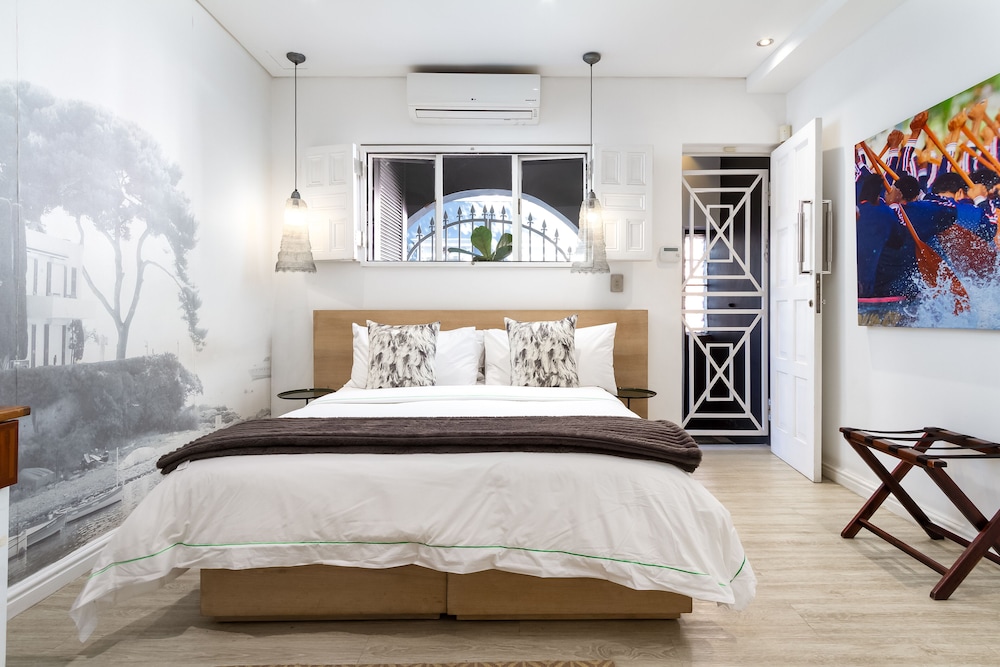 Cape Finest Guesthouse Apartments 12/50