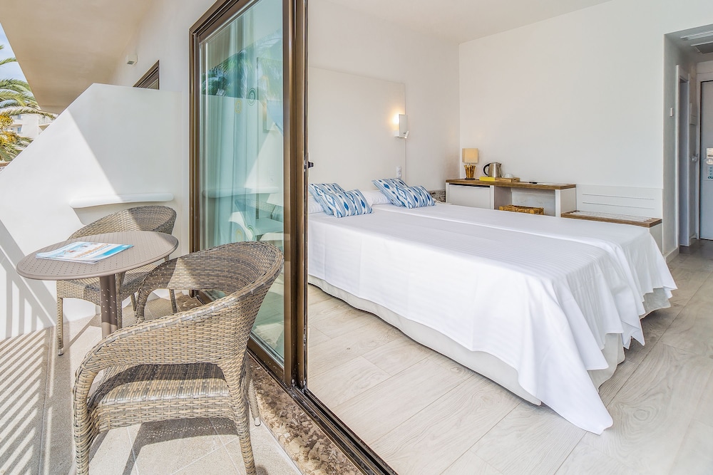 Hotel Atolon & Kaafu Beach Club 7/50