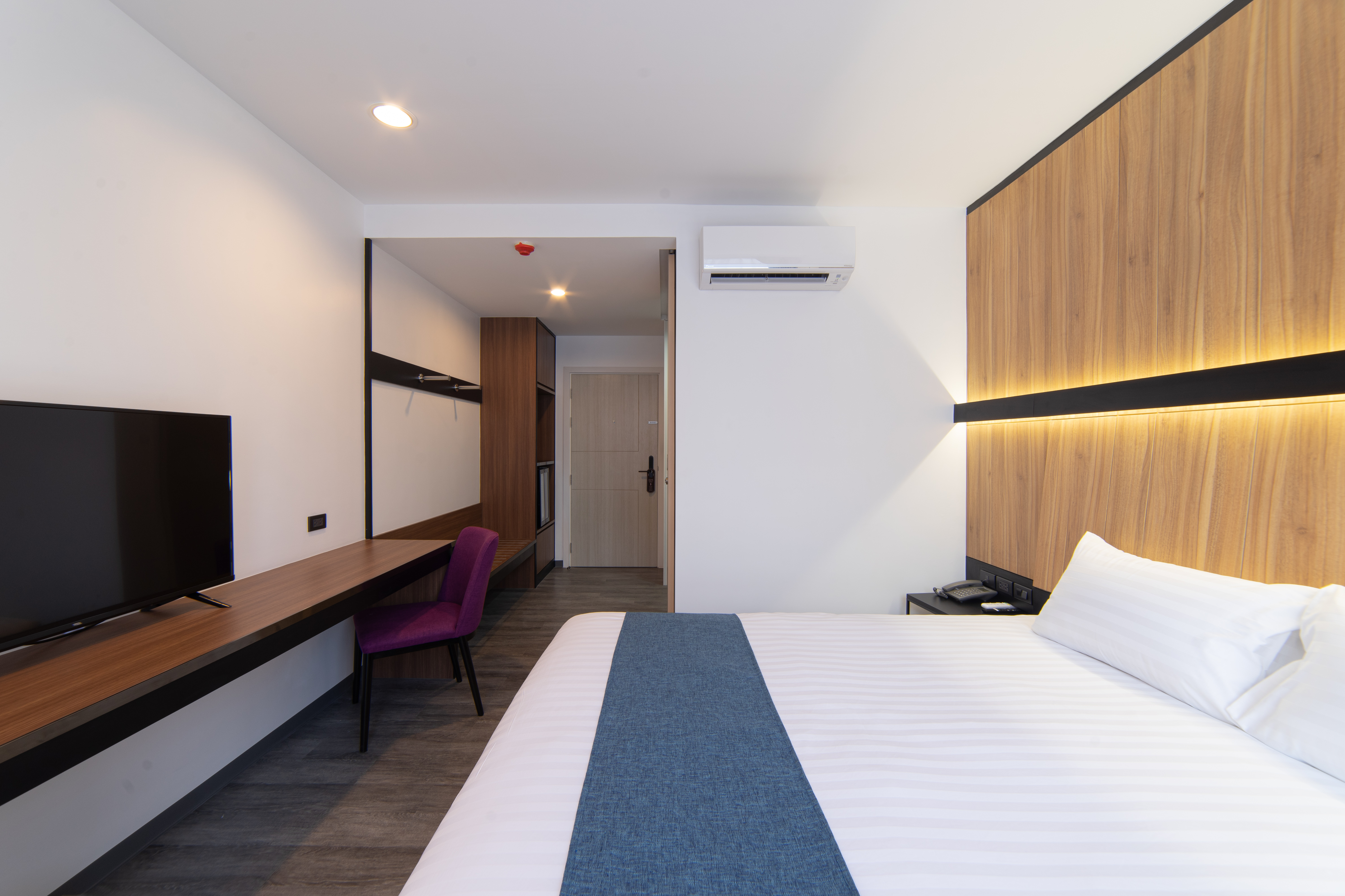 Deluxe, Double Bed, Pool View