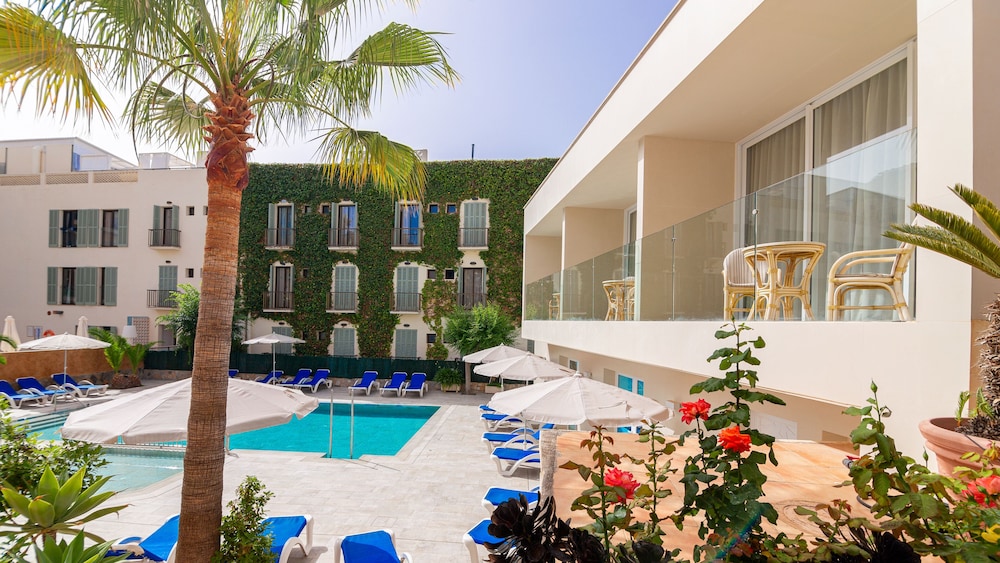 Venecia Hotel 7/64