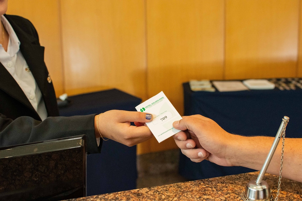 Hotel Golden Park Internacional Foz & Convencoes By Nacional Inn 7/50