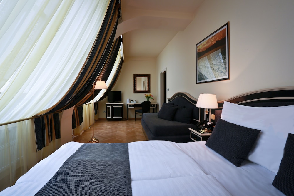 Elysee Hotel Prague 19/66