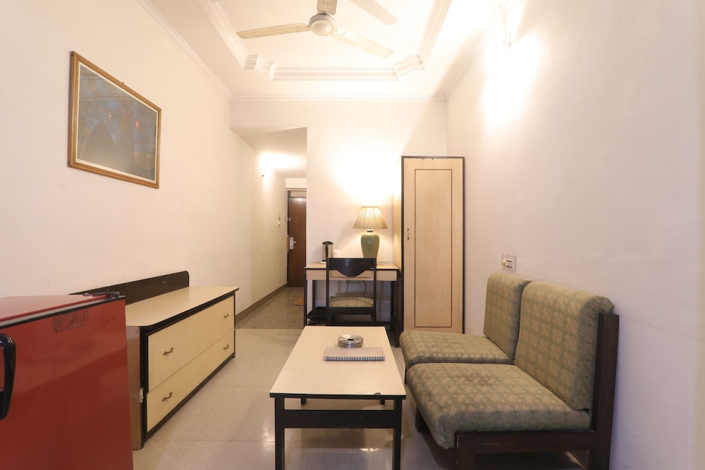 Mohan Hotel 18/33