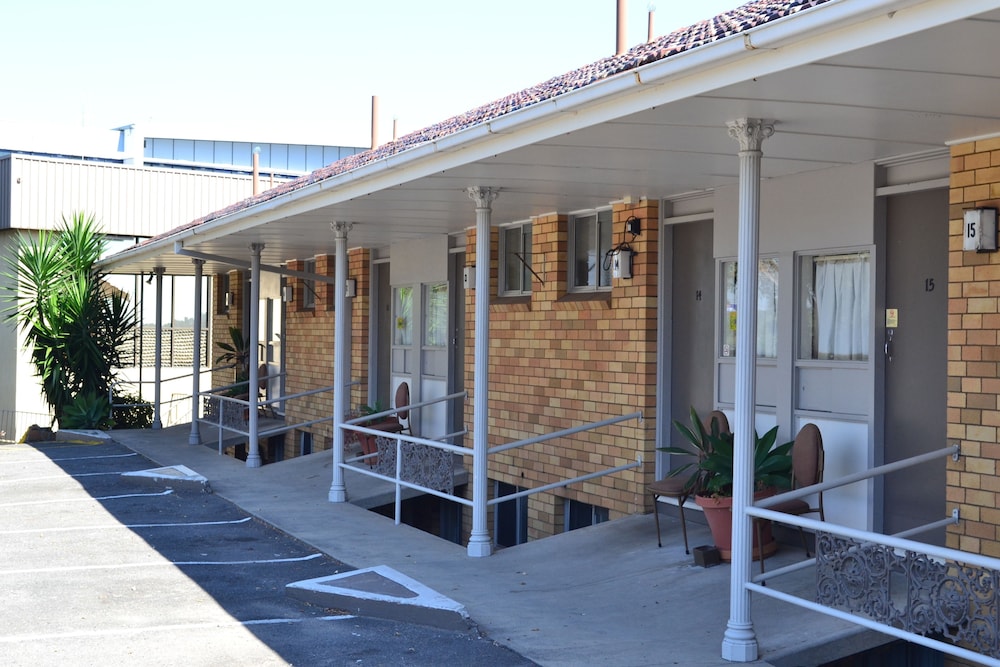 PANORAMA MOTOR INN 11/38