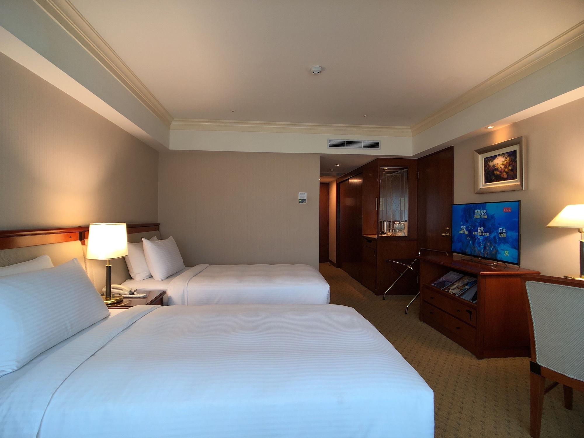 SUPERIOR, TWIN BEDS