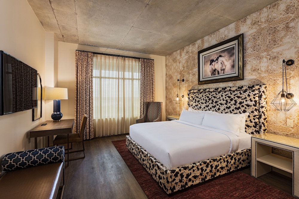 Brownwood Hotel & Spa 10/66