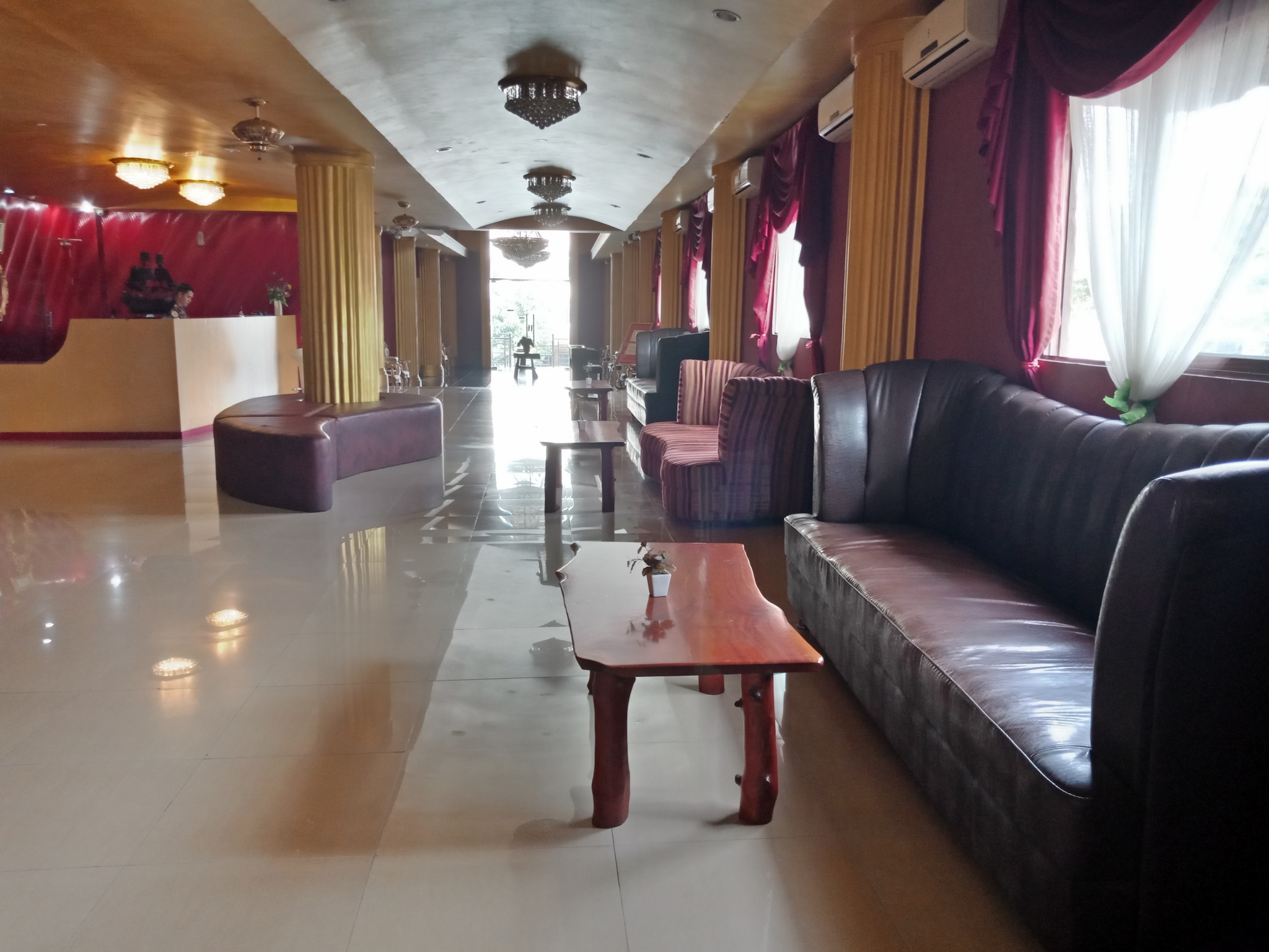 Z Suites Hotel 14/18