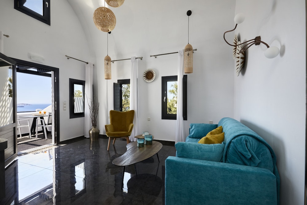 Oia Suites 30/50