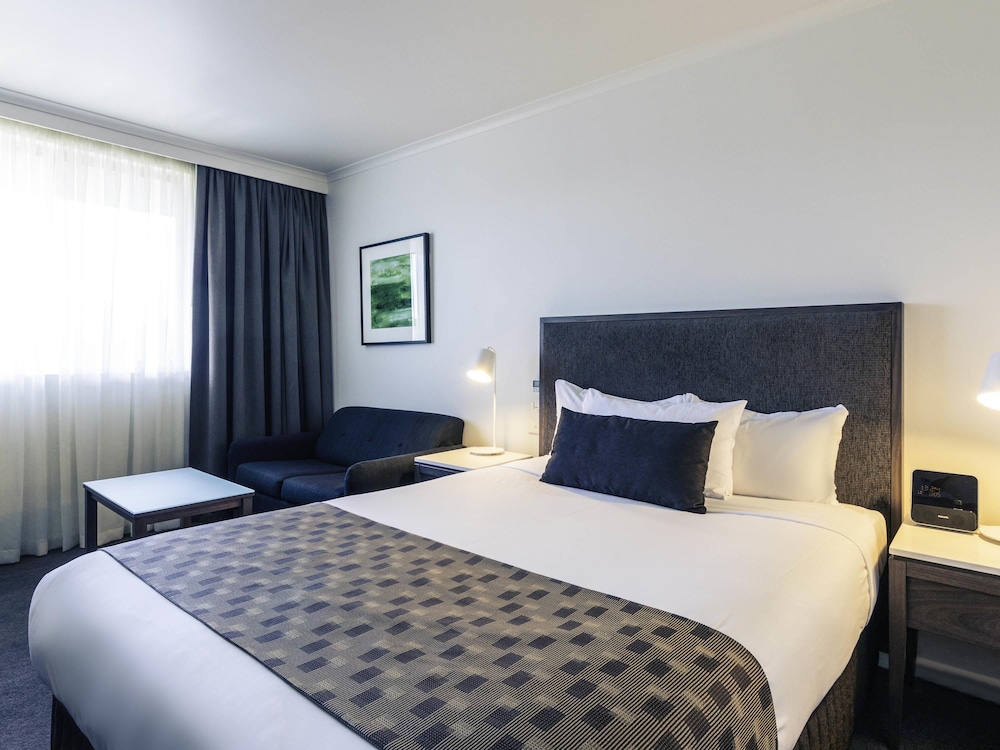 Mercure Albury 14/49
