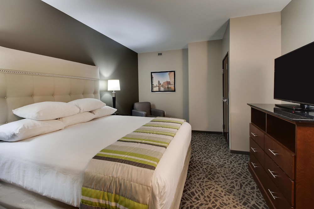 Drury Plaza Hotel Milwaukee Downtown 10/50
