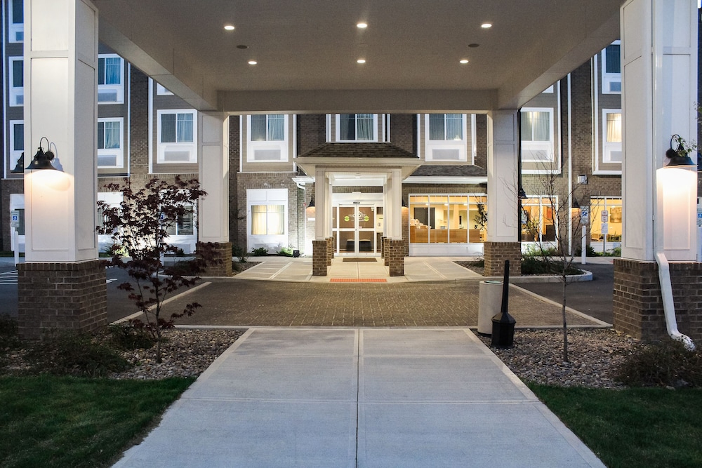 Microtel by Wyndham Penn Yan Finger Lakes Region 60/64