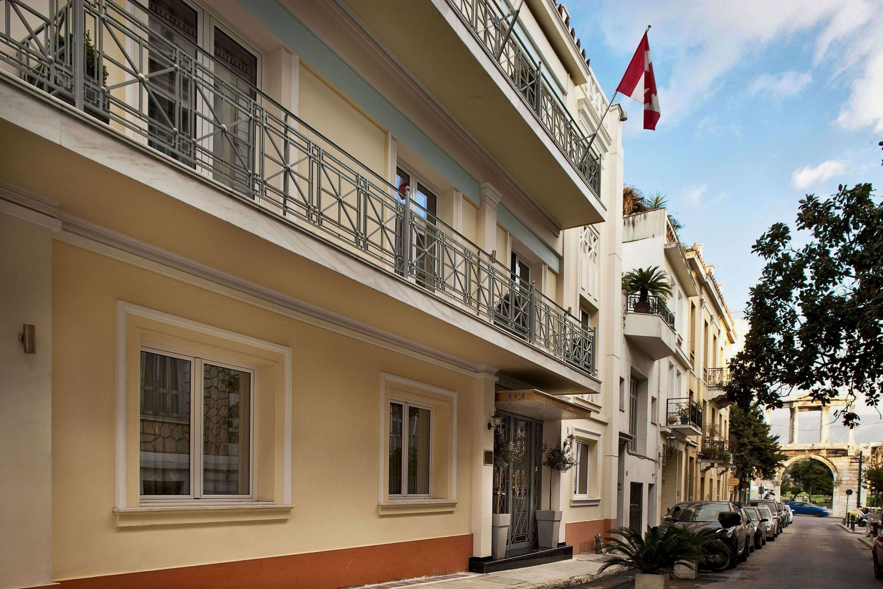 Ava Hotel Suites 2/39