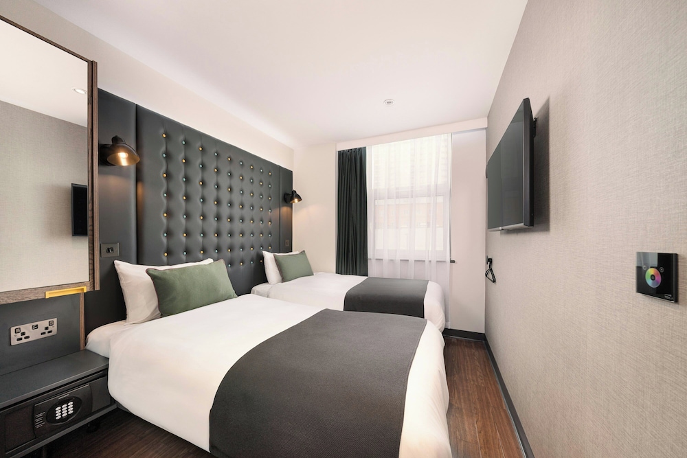 Point A Hotel Waterloo 16/45