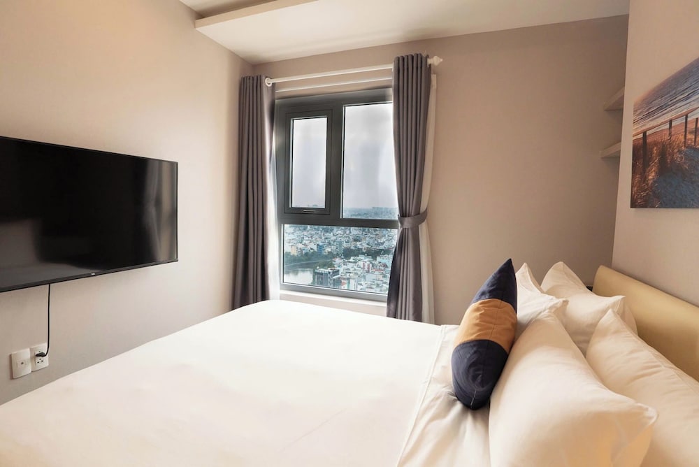 2 BEDROOMS, EXECUTIVE, APARTMENT